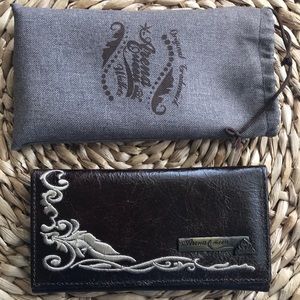 Arena Queen wallet